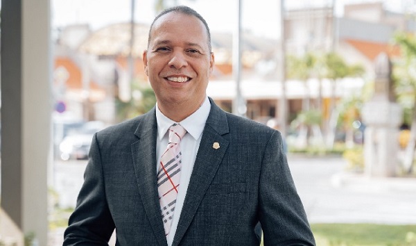 Parlamentario Marco Berlis.6