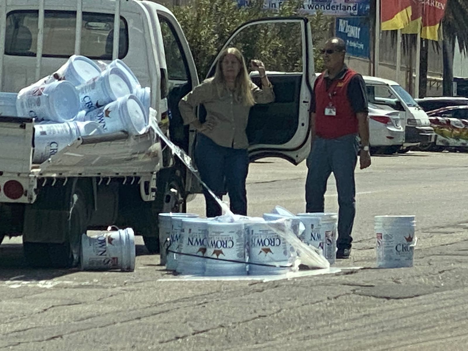 Pick –Up Yen Di Verf A Break Y Algun Emmer Di Verf A Cay Riba Caminda 2