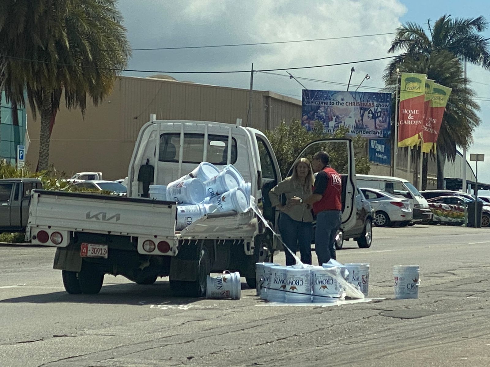 Pick –Up Yen Di Verf A Break Y Algun Emmer Di Verf A Cay Riba Caminda.3 1