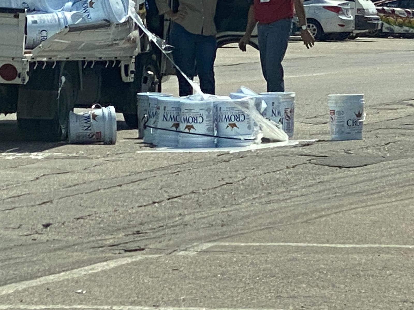 Pick –Up Yen Di Verf A Break Y Algun Emmer Di Verf A Cay Riba Caminda22 1