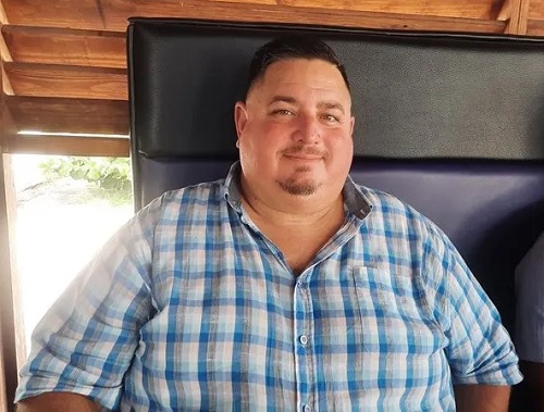 President Di Verenigingrijscholen Aruba Vra Thomas Ruiz