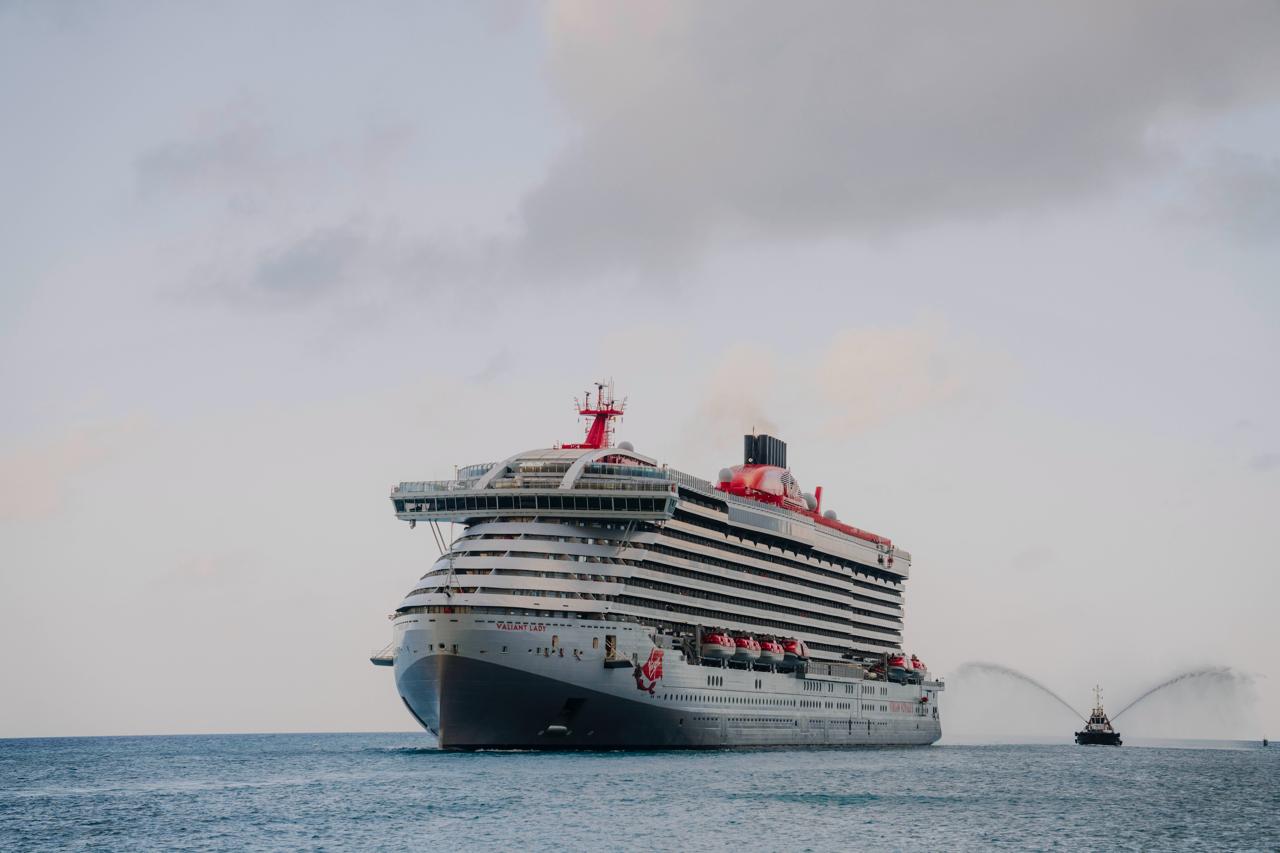 Apa Satisfecho Cu Mas First Call.6