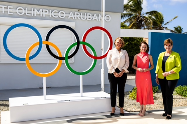 Oficina Di Turismo (A.t.a.) Ta Formalisa Acuerdo Multi-Anual Hunto Cu Comite Olimpico Arubano (C.o.a.) 184 Ata Coa Signing 37