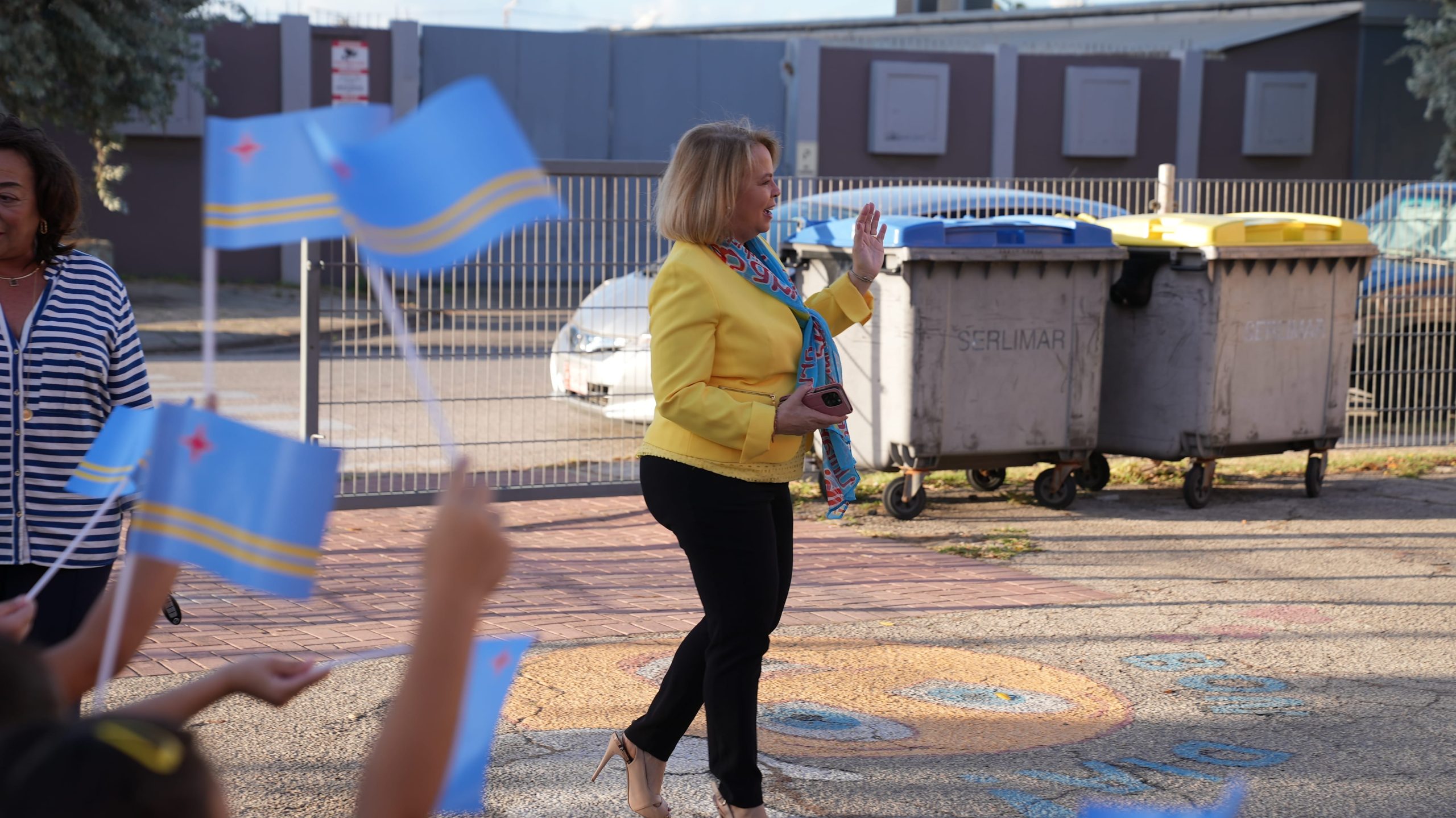 Prome Minister Evelyn Wever-Croes: Muchanan Di Klas 5 Di Reina Beatrix School A Duna Prome Minister Un Presentacion Riba E Bida Di Betico 164 Beatrix School2 Scaled