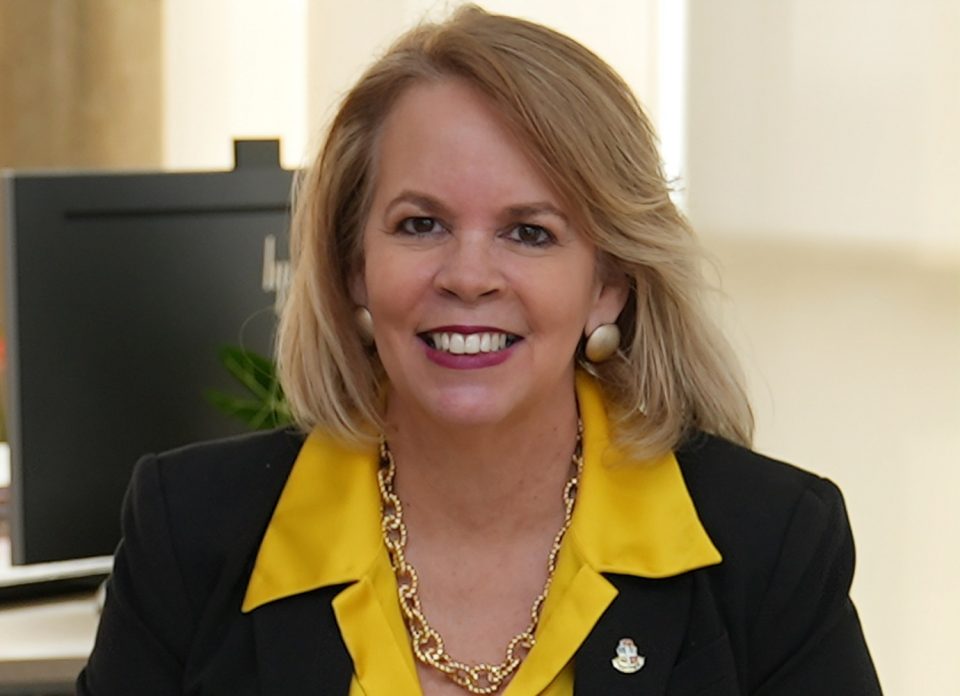 Prome Minister Evelyn Wever Croes 3