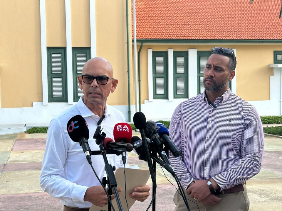 Ex Minister Otmar Oduber .3