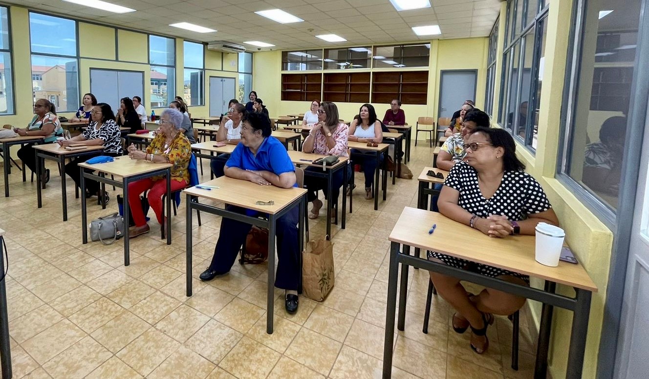 Fundacion Corector Di Papiamento A Cuminsa Cu Un Curso Di Nivel Avansa Cu Ta E Curso ‘Dominio Di Idioma’. 160 Ndacion Corector Di Papiamento