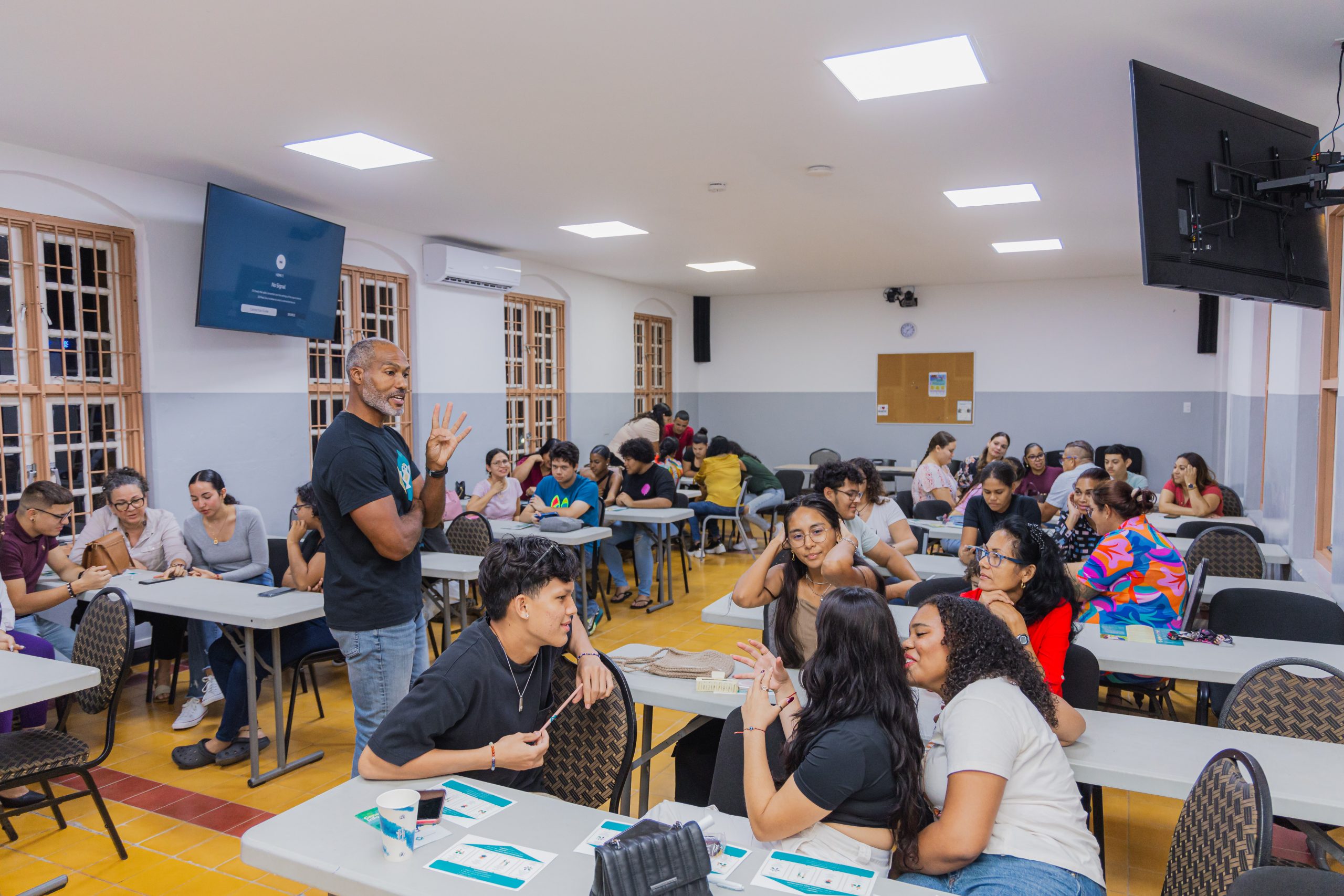 Multitud Grandi A Asisti Na E Open Dag Di Universidad Di Aruba Pa No Perde E Oportunidad Pa Sigui Nan Estudio Cu Universidad 161 Multitud Grandi A Asisti Na E Open Dag Di Universidad Di Aruba Pa No Perde E Oportunidad Pa Sigui Nan Estudio Cu Universidad.3 Scaled