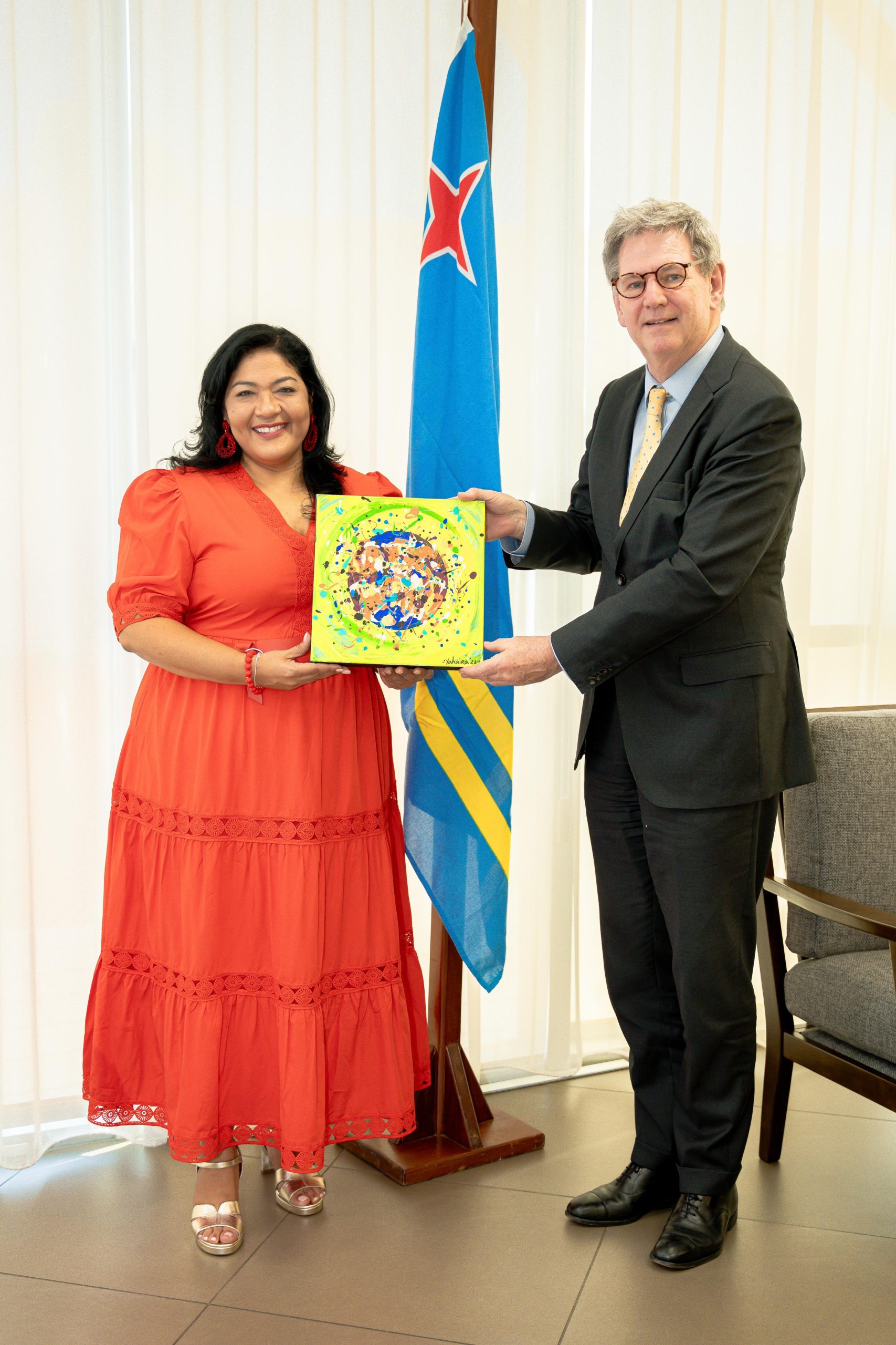 Minister Maduro Di Finansa A Ricibi Bishita Di Executive Director Di Imf Sr. Paul Hilbers 162 Bishita Di Executive Director Di Imf Paul Hilbers 04 Scaled