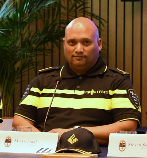 Hefe Di Polis Braaf