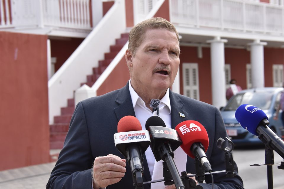 Lider Di Avp Mike Eman 2