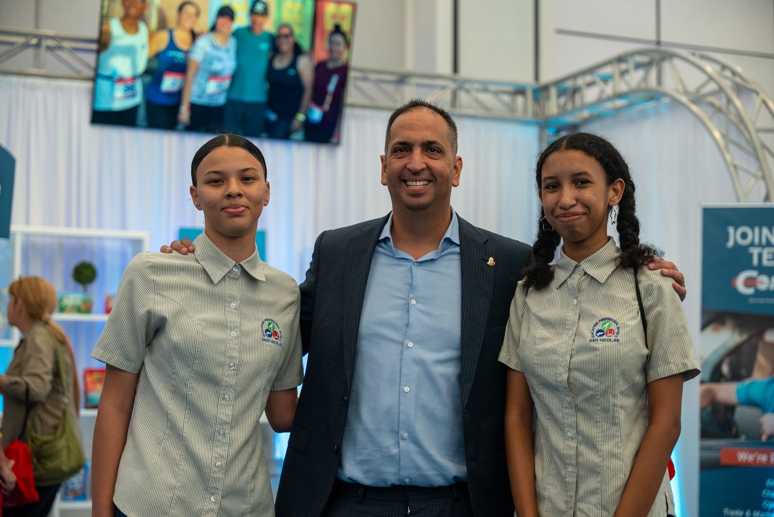 Minister Di Turismo &Amp; Salud Publico A Bishita Job Fair Cu A Tuma Luga Pa Di 3 Aña Consecutivo 167 Pic Job Fair Aruba Food Beverage Association.10 Scaled