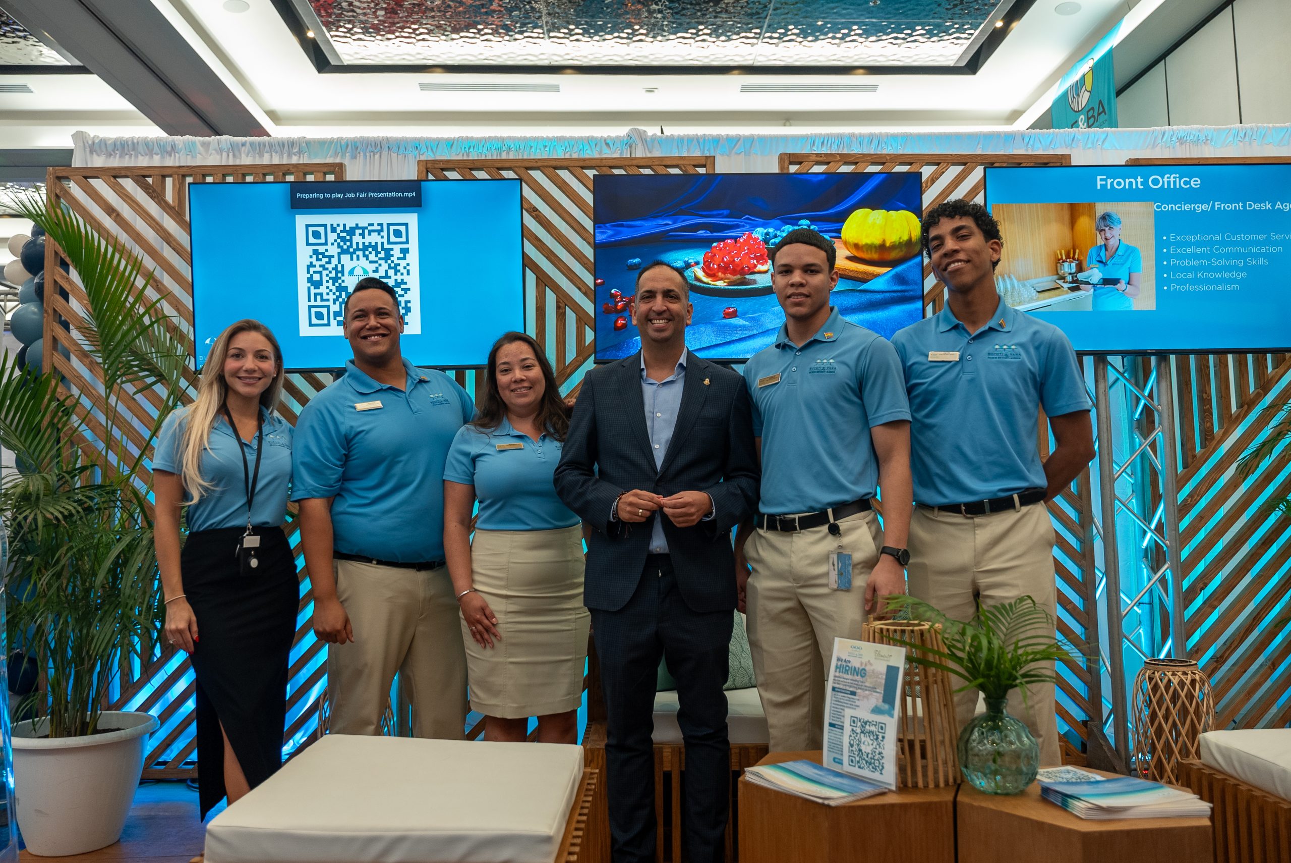 Minister Di Turismo &Amp; Salud Publico A Bishita Job Fair Cu A Tuma Luga Pa Di 3 Aña Consecutivo 169 Pic Job Fair Aruba Food Beverage Association.12 Scaled