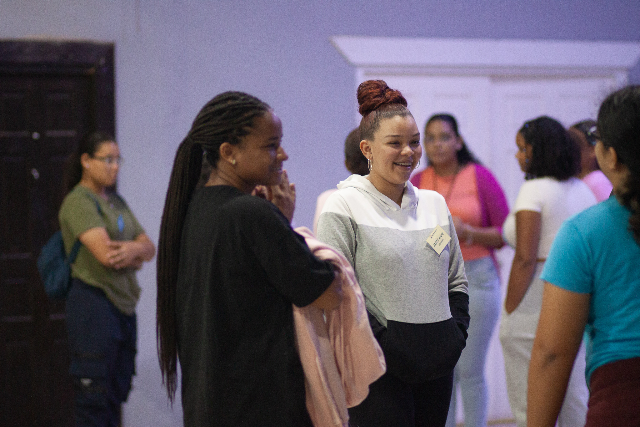 Heart-Centered Leadership Foundation Ta Anuncia Tayer Pa Hoben: &Quot;Express Yourself: Master Your Communication Skills&Quot;. 161 Heart Centered Leadership Foundation Ta Anuncia 4