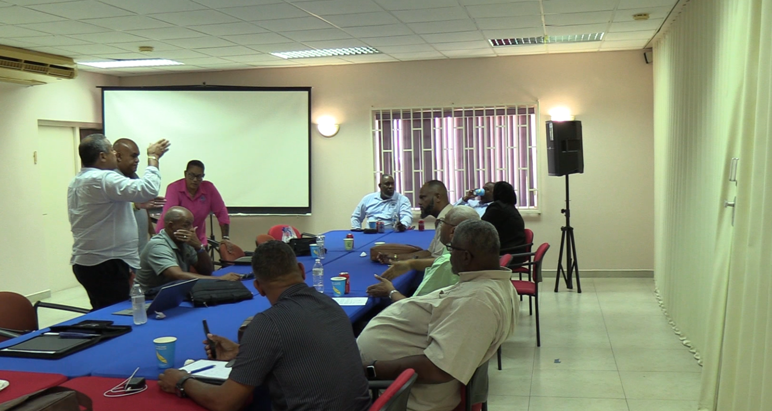 Sindicato Napb St. Maarten, Napb Curaçao Y Spa Aruba Ta Den Reunion Riba Diferente Punto Y Cambionan Cu Kier Mira Den Organisacion Di Polis 161 Sindicatonan Di Polis 4