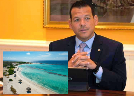 Minister Rocco Tjon Baby Beach