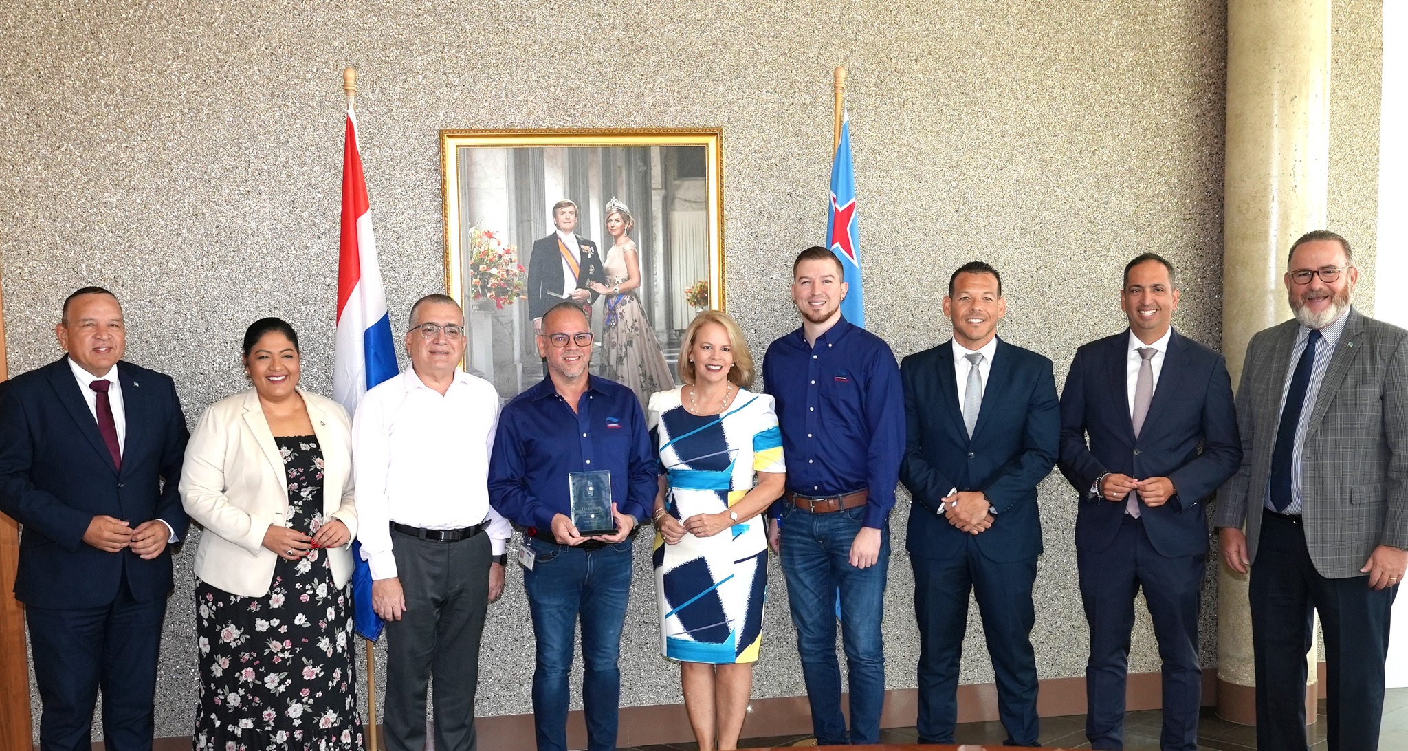 Den Cuadro Cu Dia Di Prensa, A Felicita E Miembronan Di Prensa Pa Nan Trabou 161 Prensa 4