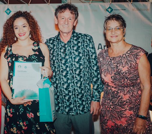 Reconocimento Di Studiante Embahador (Universidad Di Aruba) 163 Universidad Di Aruba 5