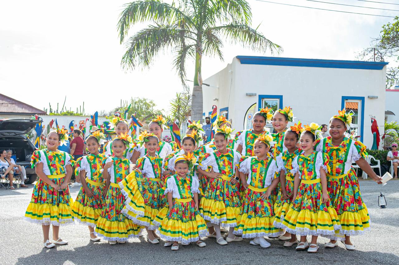 Aruba Bank Ta Celebra Cultura Hunto Cu Bazjan Durante Di Fin Di Siman 164 Aruba Bank Cultura 7
