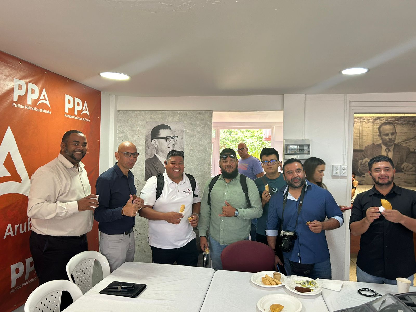 Eanews Ta Felicita Tur Hende Homber Riba Nan Dia Principalmente Esnan Den Media Felis ”Internacional Men'S Day (Imd) “ 161 Dia Di Hende Homber 4