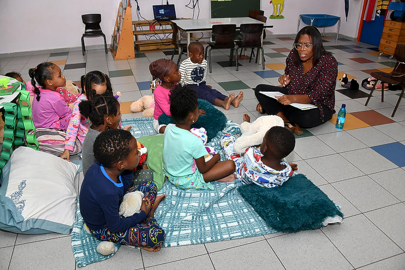 Siman Di Ban Lesa Cu Mi Na Boneiro Un Siman Yen Di Actividad Placentero Y Educativo