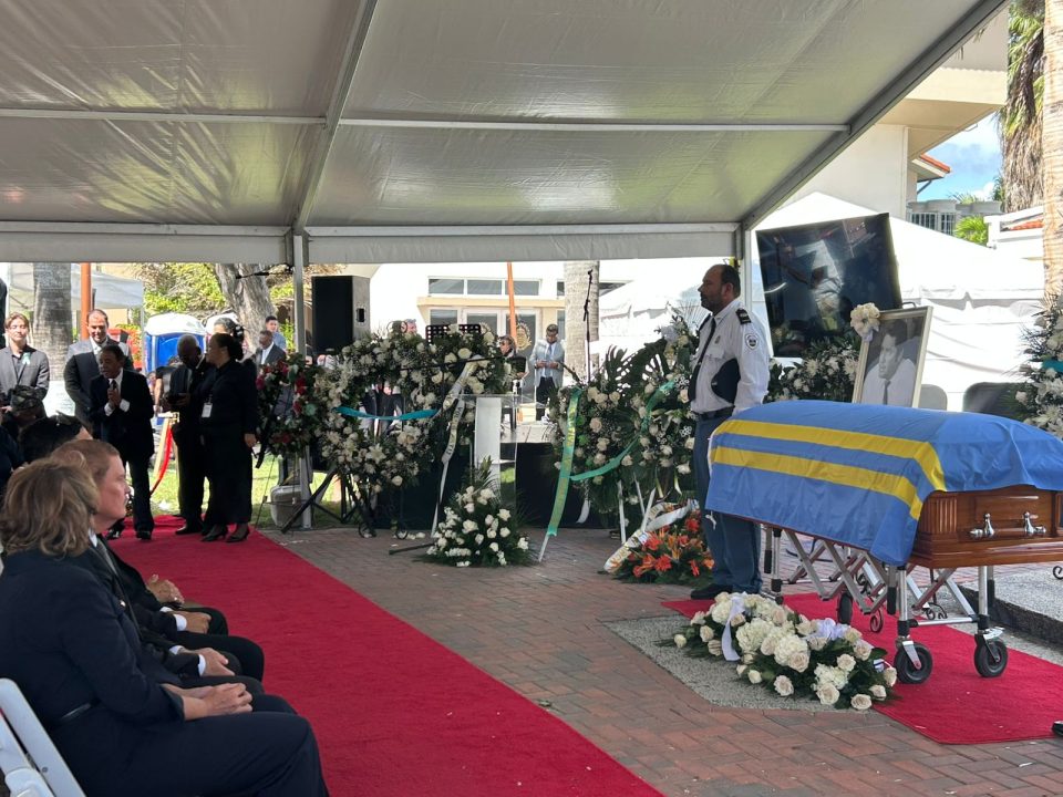 Entiero Henny Eman 12