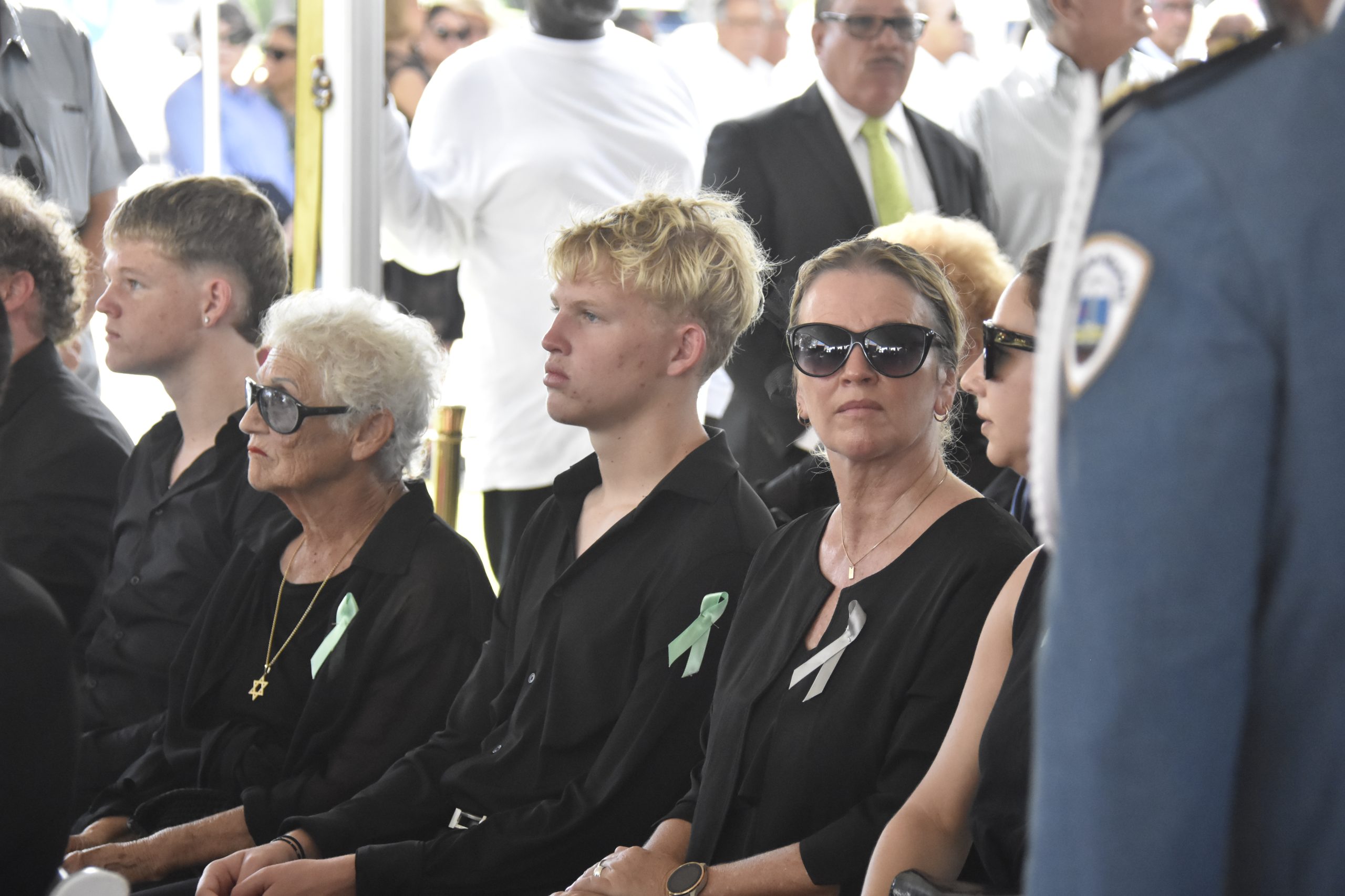 Entiero Henny Eman 31 1 Scaled