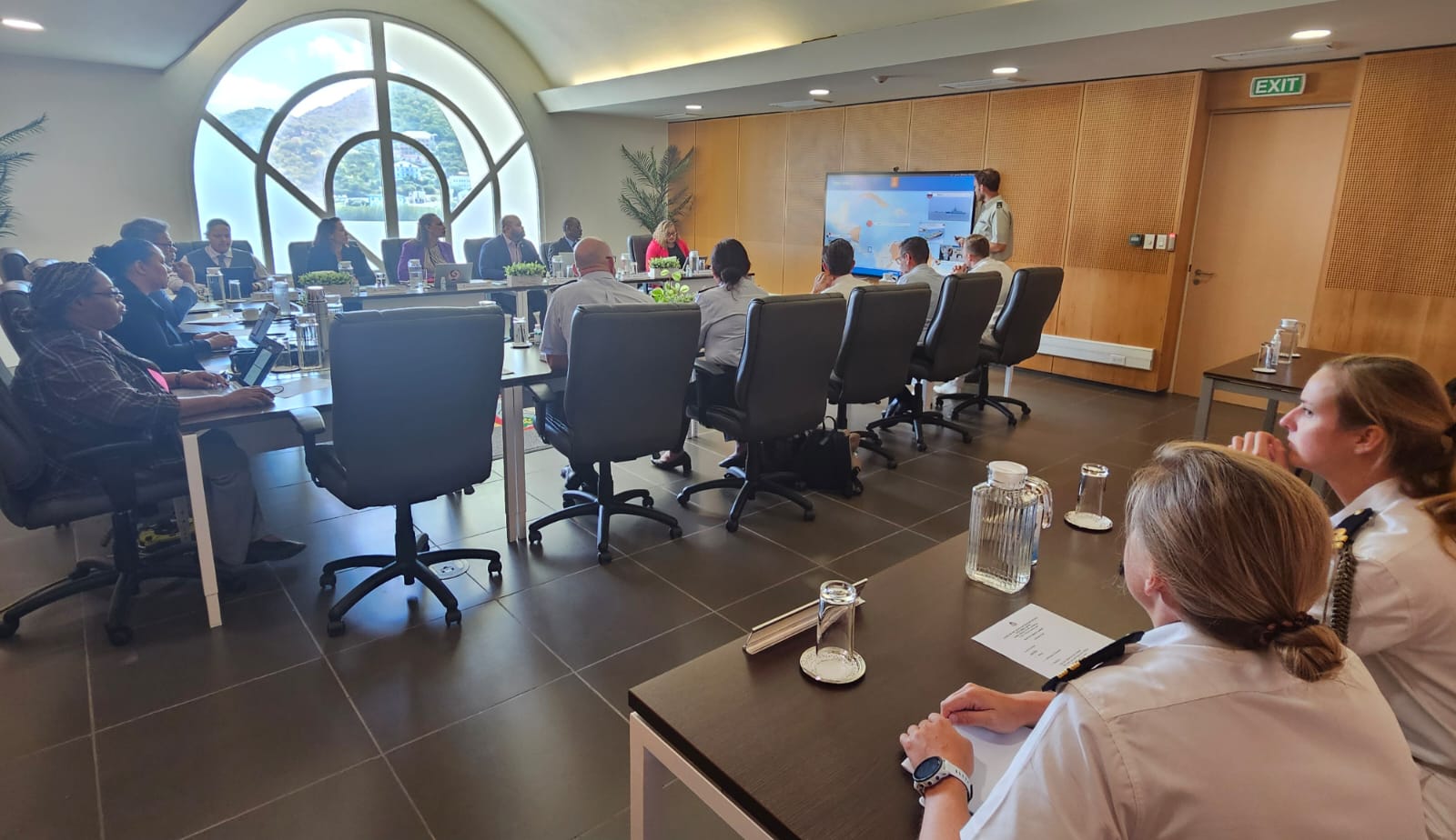 Conseho Di Minister Di Sint Maarten A Reuni Riba Tareanan Di Defensa Y Guarda Costa Den Caribe 4