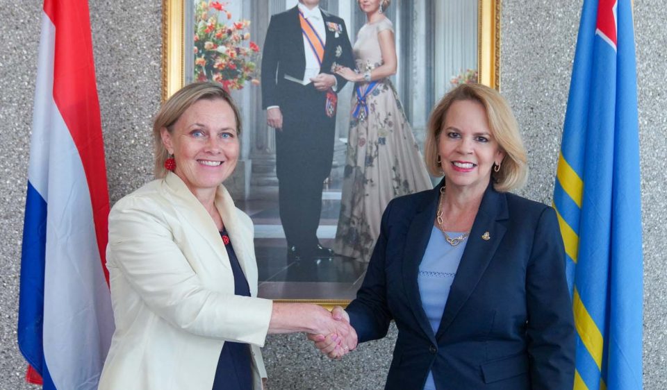 Mp Reunion Embahadora Reino Hulandes Na Caracas