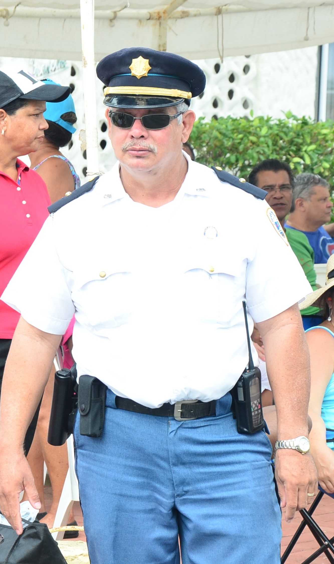 Cuerpo Policial Aruba A Despedi Di Agente Policial Eric Ras 162 3 1