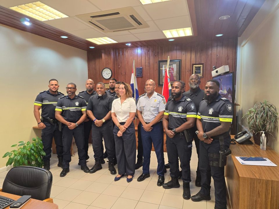 Cuerpo Policial Aruba Ta Asisti Cuerpo Di Sint Maarten Durante Soul Beach Festival 2025