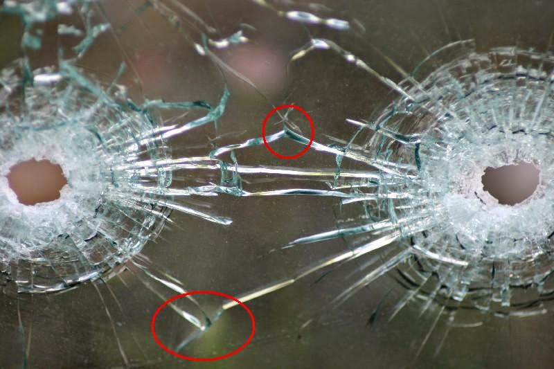 Ciudadano Na Cas A Scucha Zonido Duro Y Probablemente Ta Perforacion Di Un Proyectil