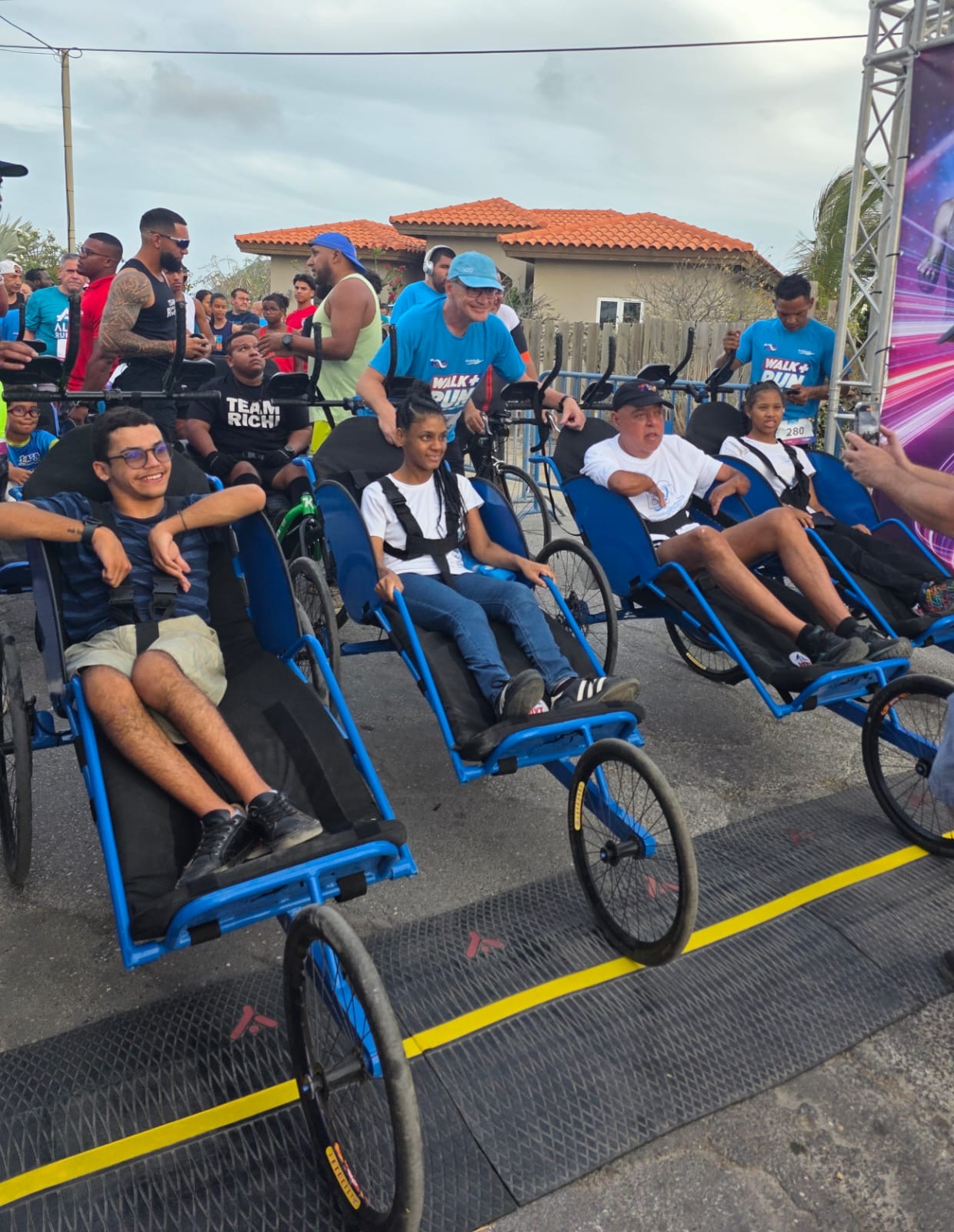 Grandioso Start Pa Aruba Bank Walk &Amp; Run 2025 Cu Participacion Masal 163 Grandioso Start Pa Aruba Bank Walk Run 2025 Cu Participacion Masal 6