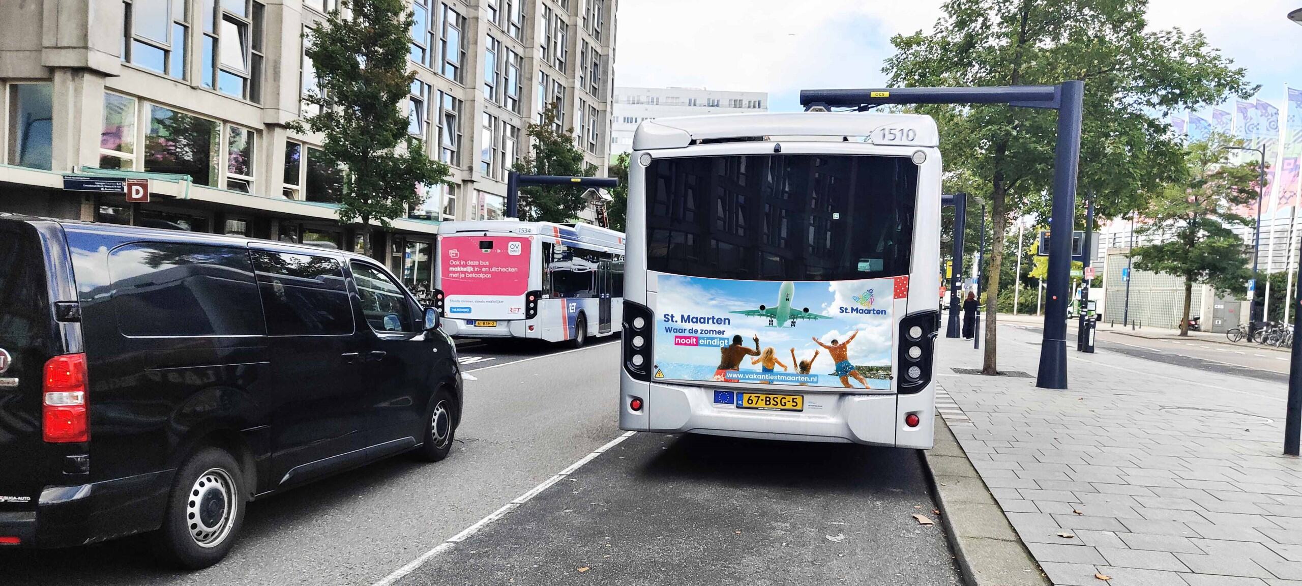 Minteatt Stb Destination Sxm On Bus Advertisement