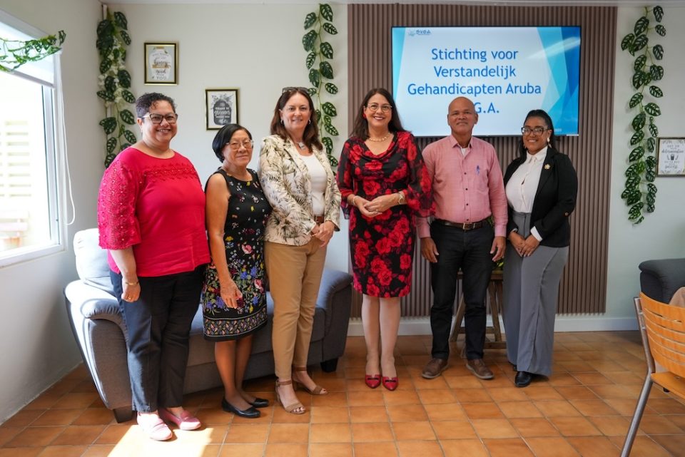 Nan Ta Traha Cu Pasion Minister Wyatt Ras A Bishita Svga2
