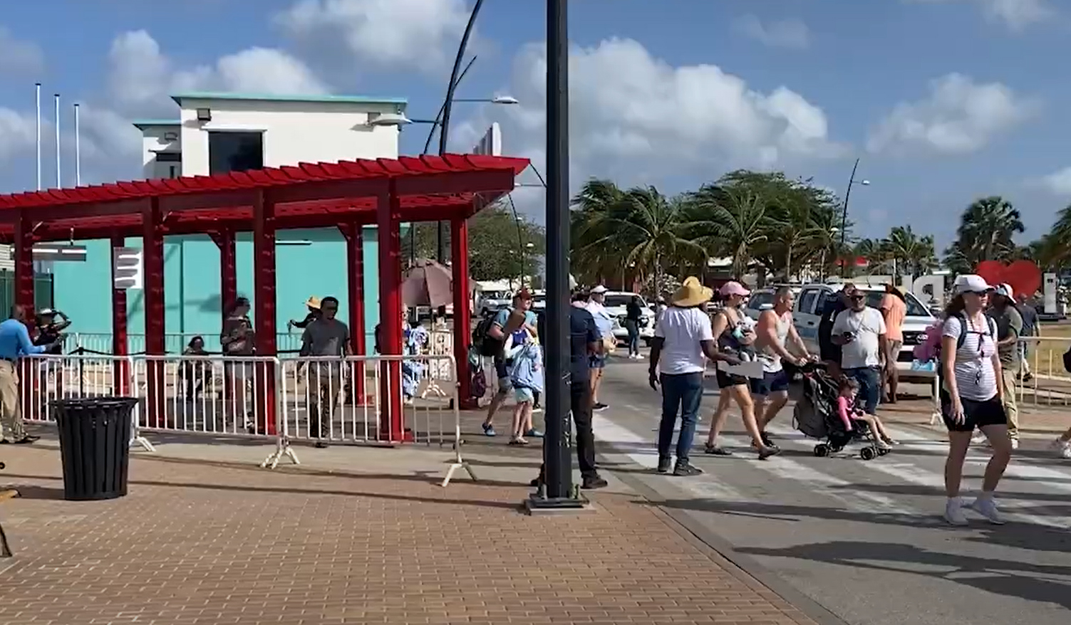 Ta Lamenta Cu Compania Chikito Di Tour Cuide Ta Esun Cu Mas Ta Wordo Perhudica 159 Ta Lamenta Cu Compania Chikito Di Tour Cuide Ta Esun Cu Mas Ta Wordo Perhudica 2