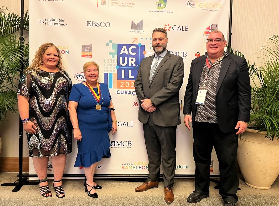 Biblioteca Nacional Aruba Ta Ricibi Premio 160 1000077227