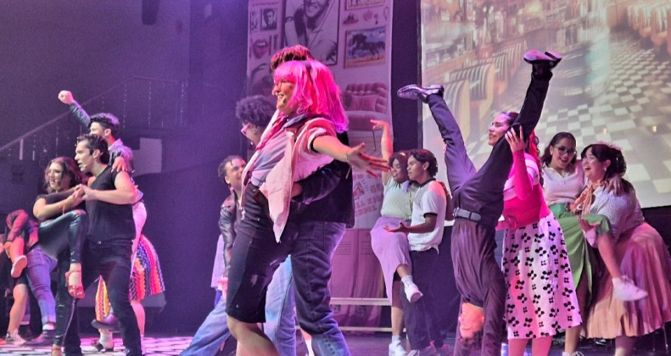 Addonsito Croes Ta Felicita E Elenco Di Grease 1