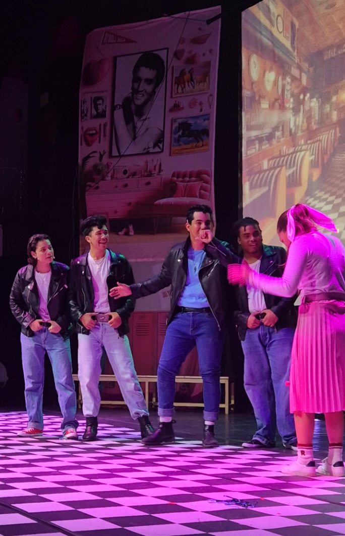Addonsito Croes Ta Felicita E Elenco Di Grease 5