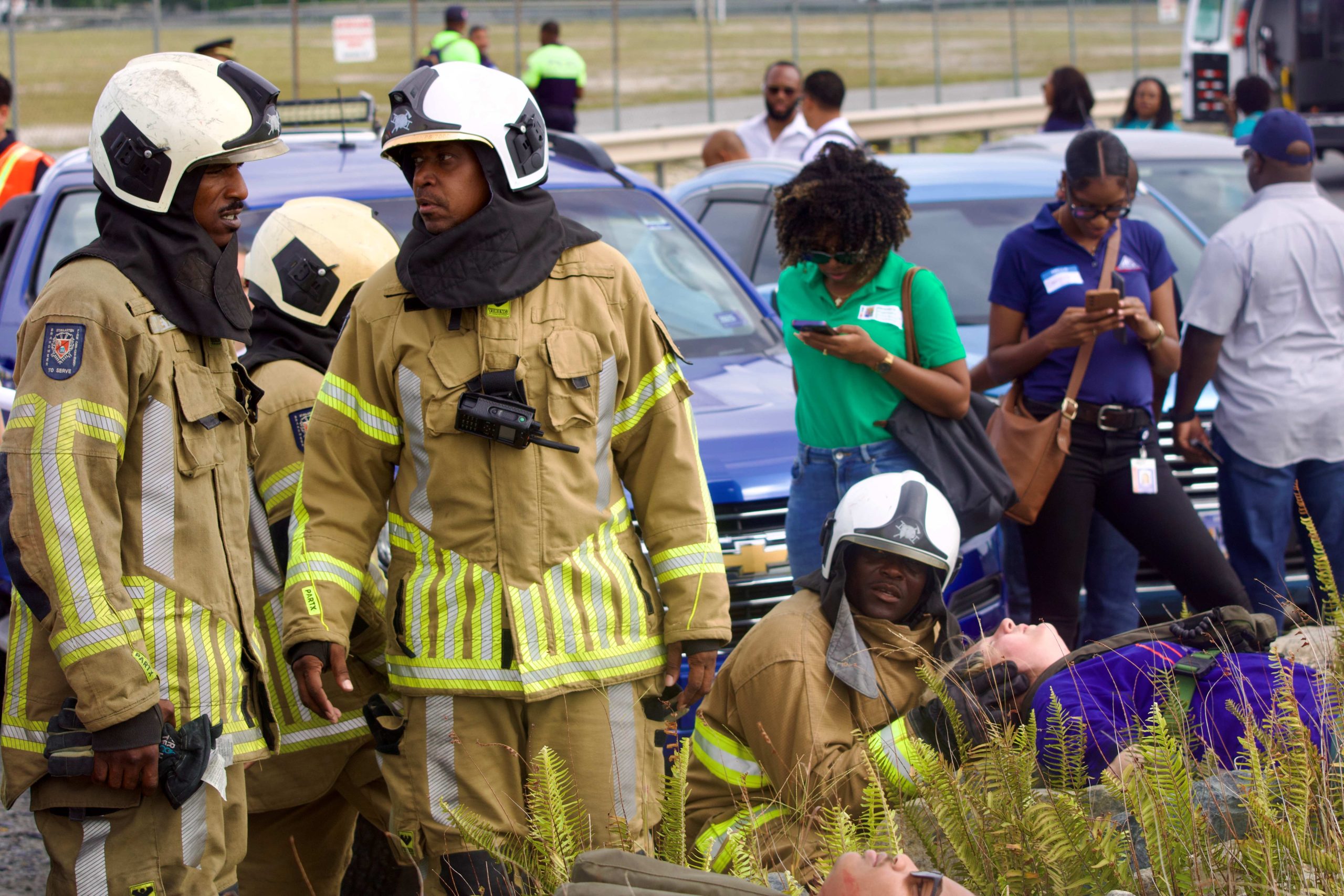 Hurex 25 Fire Fighters And Ambulance Services Evacuating The Injured Pix6 Scaled