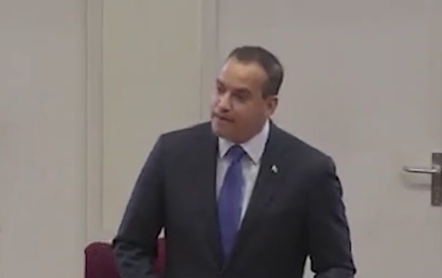 Minister Di Economia Y Finansien Geoffrey Wever.3