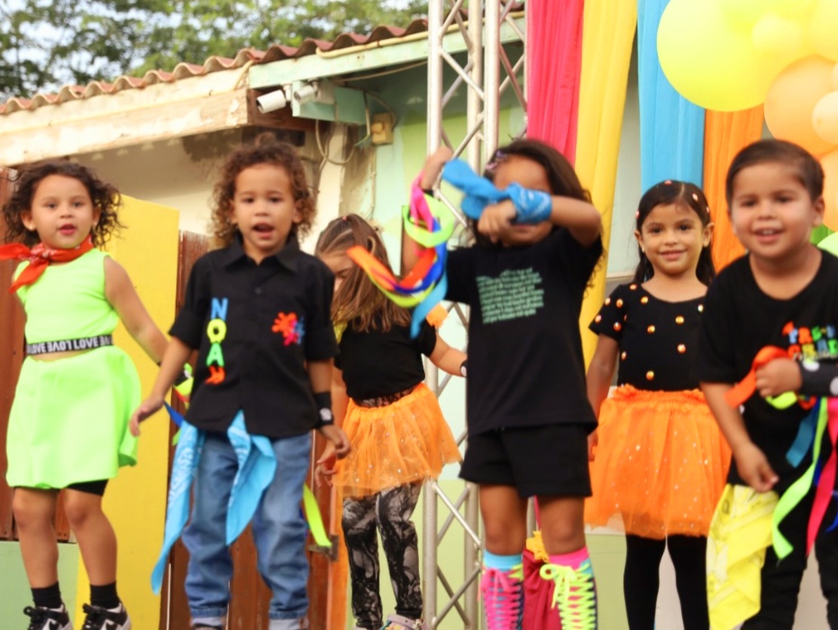 Graduacion Di Little Bird Speelschool Na Paradera 165 1000265812