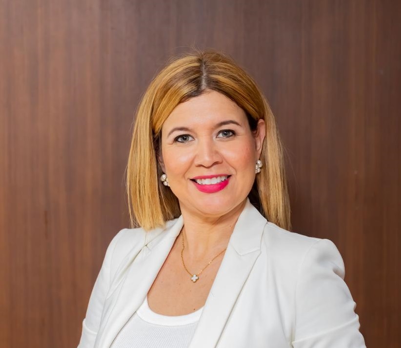 Parlamentario Jennifer Arends Reyes 1