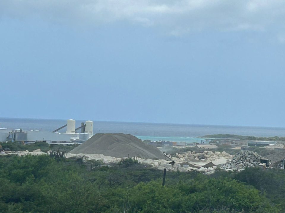 Un Proyecto Di 2 Pa 3 Ana Ya Ta Bayendo Pa Mas Di 7 Ana Cu Aruba Ta Pagando Consecuencia Pe 2