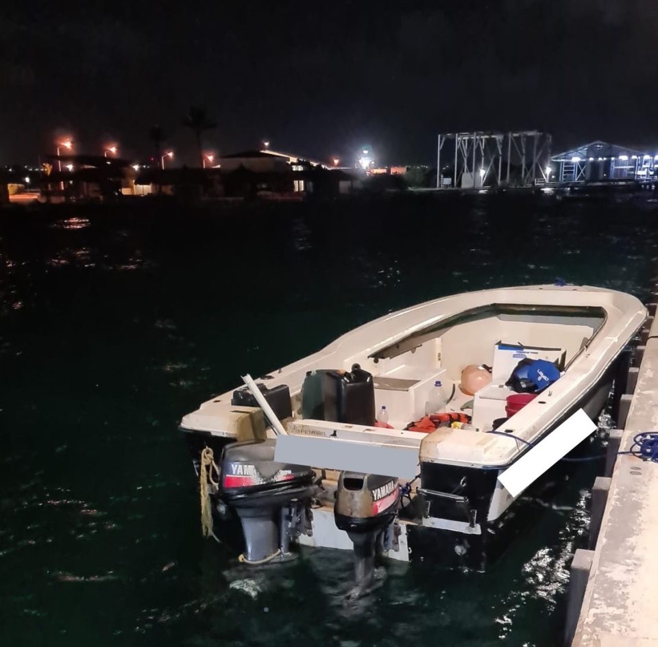 Sospechoso Nabegando Den Direccion Di Aruba