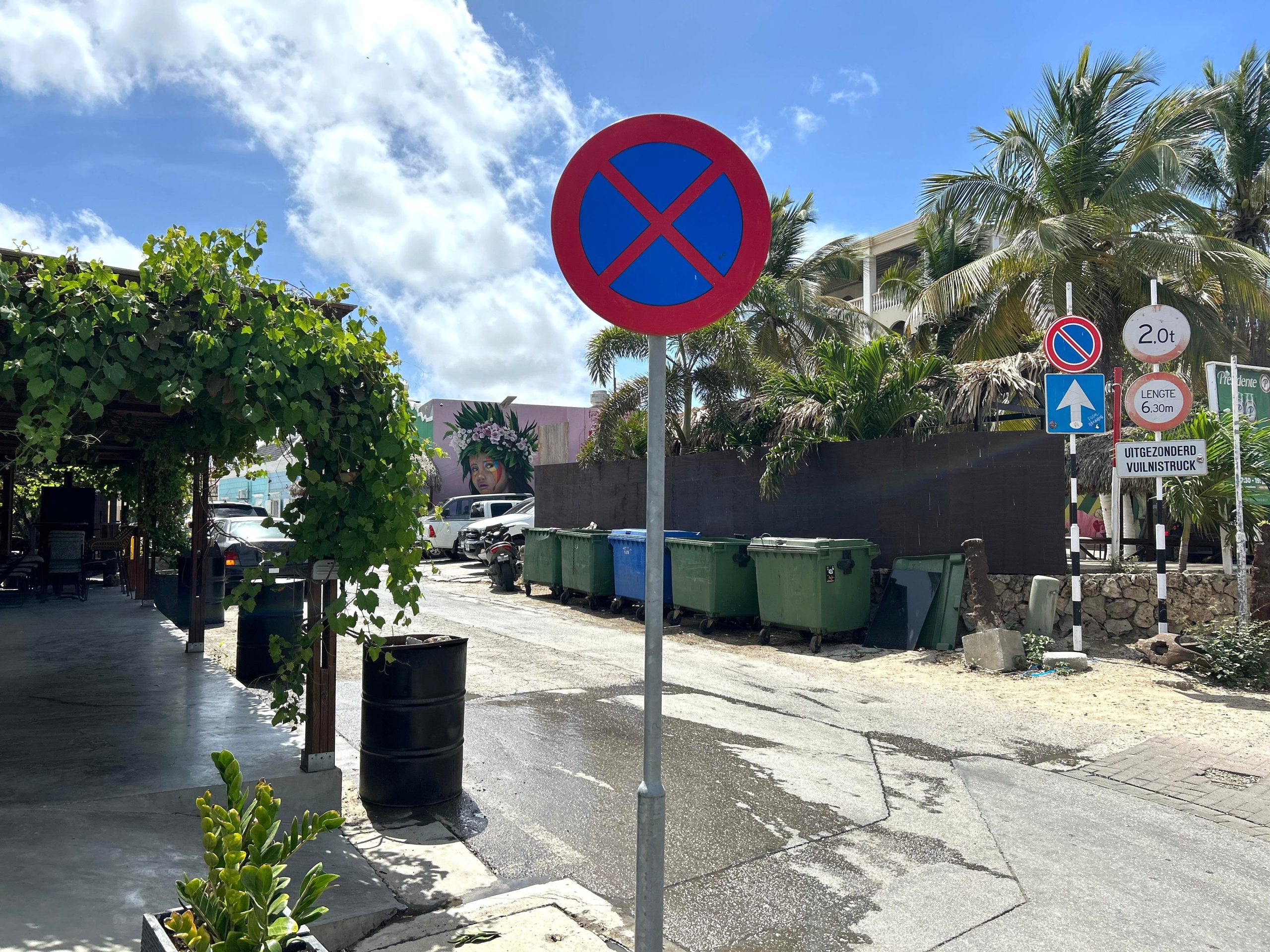 Notisia Di Polis Di Djaluna 18 Di Ougùstùs Te Ku Djárason 20 Di Ougùstùs 2025 162 Nieuwe Verkeersbord Kaya Bonaire 1 Scaled
