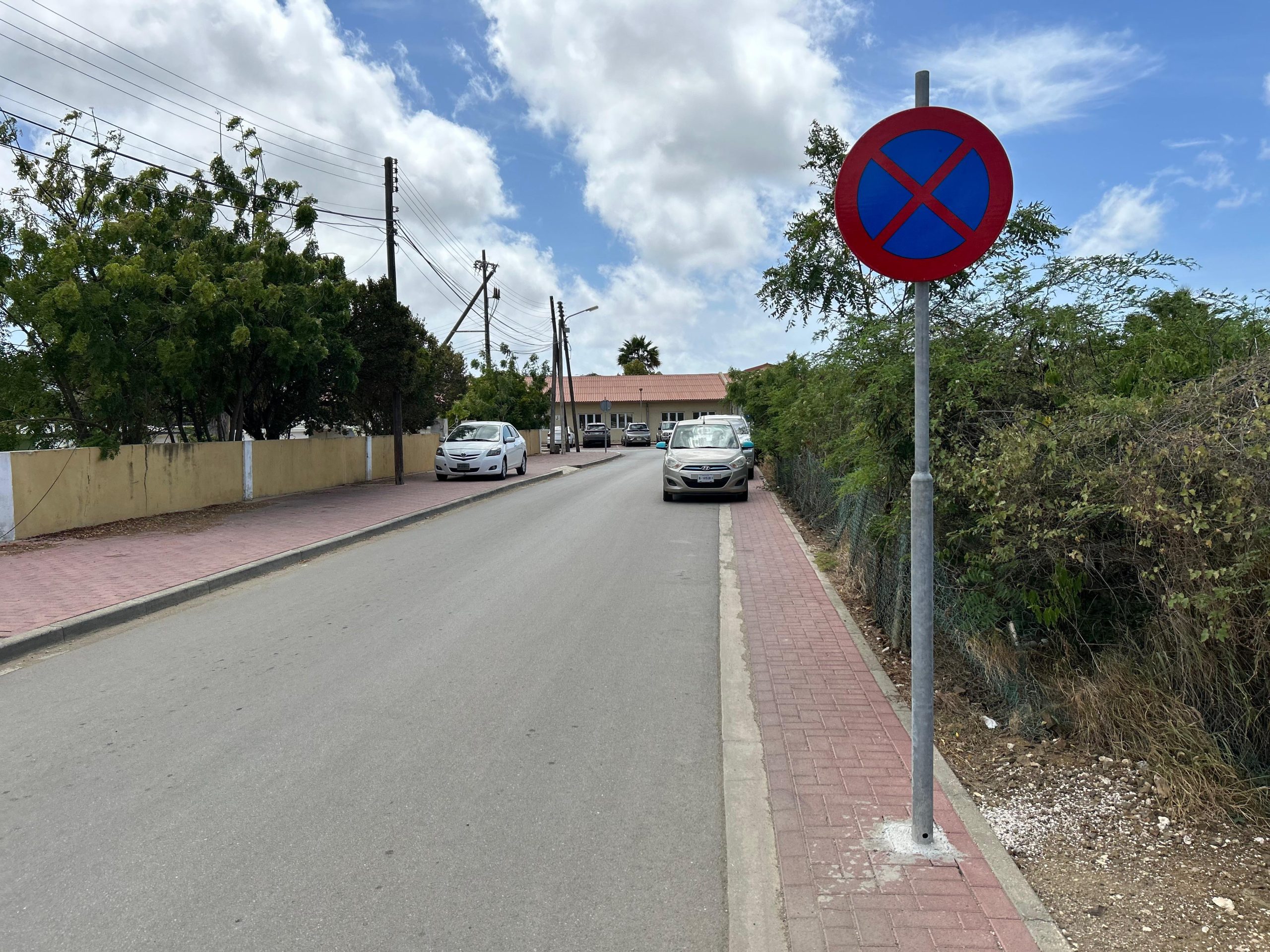 Notisia Di Polis Di Djaluna 18 Di Ougùstùs Te Ku Djárason 20 Di Ougùstùs 2025 160 Nieuwe Verkeersbord Kaya J.e Nicolaas Twee Kanten 3 Scaled