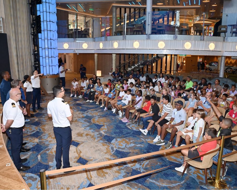 Ofisina Di Haf I Tcb A Risibi Buki Di Pret Riba Carnival Celebration 1