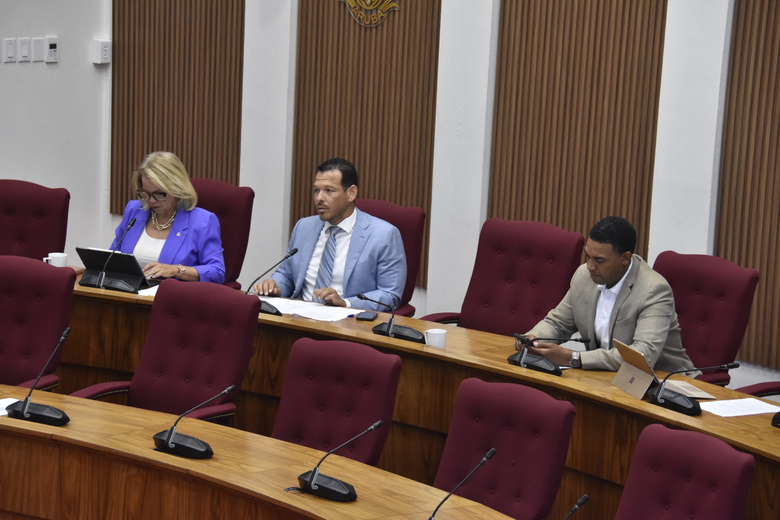 Parlamento Di Aruba A Vota Pa Marlon Sneek Como Presidente Di Parlamento Y Munzaninn Wever Pa Vice Presidente 164 Aaa9339 Scaled