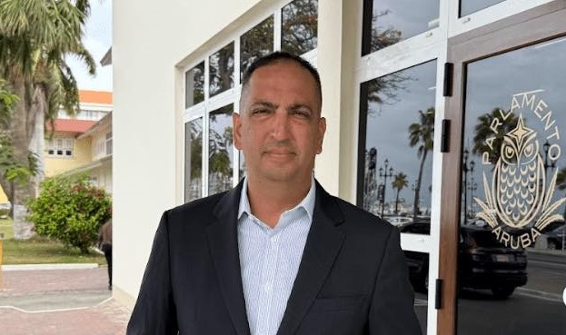 Parlamentario Dangui Oduber 1